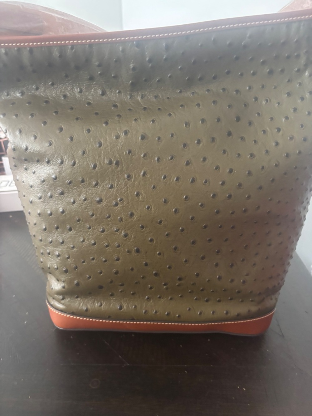 Dooney & Bourke - Picture 4 of 5